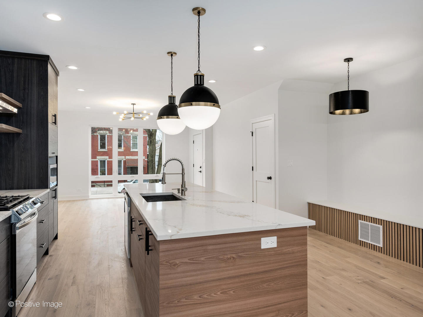 1521 W 17th Street 1