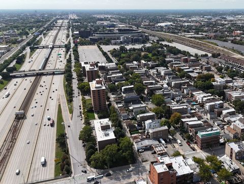 Tiny photo for 238 W 31st Street #4W, Chicago, IL 60616 (MLS # 12539129)