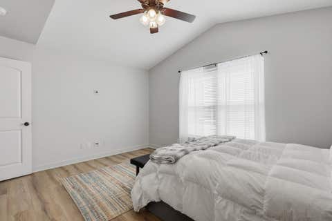 Tiny photo for 6234 Mississippi Avenue, Davenport, IA 52807 (MLS # 12724924)
