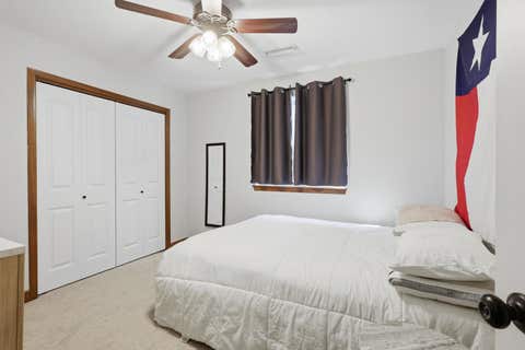 Tiny photo for 6234 Mississippi Avenue, Davenport, IA 52807 (MLS # 12724924)