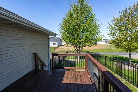 Tiny photo for 6234 Mississippi Avenue, Davenport, IA 52807 (MLS # 12724924)