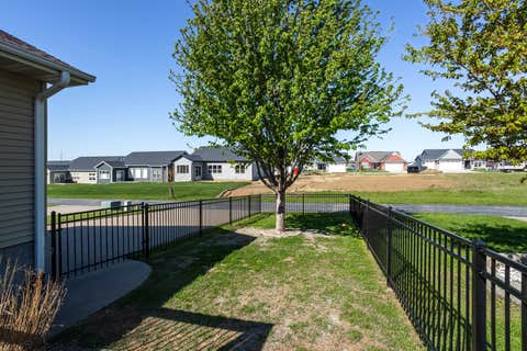 Tiny photo for 6234 Mississippi Avenue, Davenport, IA 52807 (MLS # 12724924)