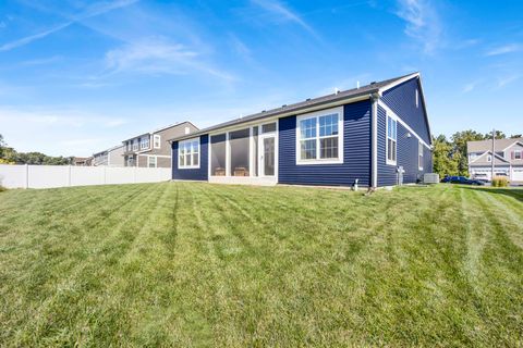 Tiny photo for 1087 Sugar Maple Drive, Crystal Lake, IL 60012 (MLS # 12484439)