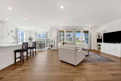 Tiny photo for 1087 Sugar Maple Drive, Crystal Lake, IL 60012 (MLS # 12484439)