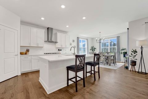 Tiny photo for 1087 Sugar Maple Drive, Crystal Lake, IL 60012 (MLS # 12484439)