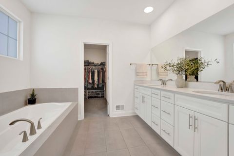 Tiny photo for 1087 Sugar Maple Drive, Crystal Lake, IL 60012 (MLS # 12484439)