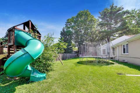 Tiny photo for 1810 E Euclid Avenue, Arlington Heights, IL 60004 (MLS # 12698444)