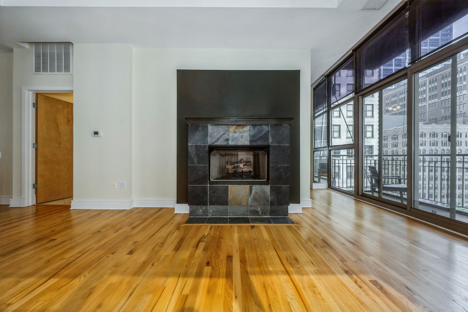 212 W Washington Street 1012