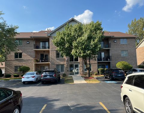Photo of 10278 SOUTHWEST Highway #2C, Chicago Ridge, IL 60415 (MLS # 12488294)