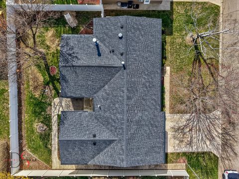 Tiny photo for 1525 Clark Street, Ottawa, IL 61350 (MLS # 12595191)