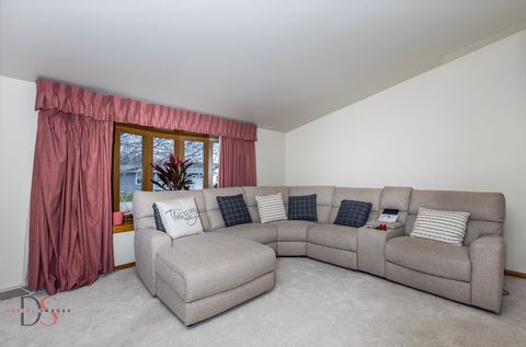 Tiny photo for 1525 Clark Street, Ottawa, IL 61350 (MLS # 12595191)