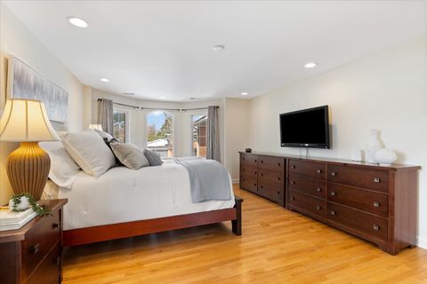 Tiny photo for 320 Beverly Drive, Wilmette, IL 60091 (MLS # 12602061)