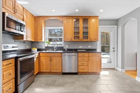 Tiny photo for 320 Beverly Drive, Wilmette, IL 60091 (MLS # 12602061)