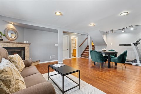 Tiny photo for 320 Beverly Drive, Wilmette, IL 60091 (MLS # 12602061)