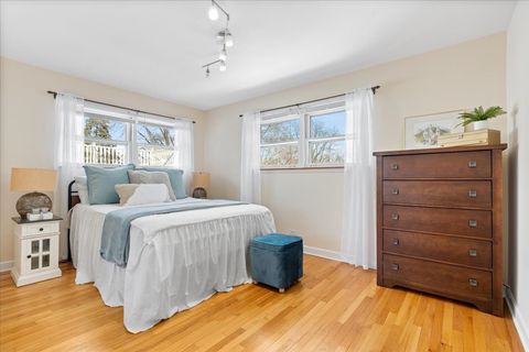 Tiny photo for 320 Beverly Drive, Wilmette, IL 60091 (MLS # 12602061)