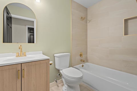Tiny photo for 5 Keswick Lane, Vernon Hills, IL 60061 (MLS # 12725943)