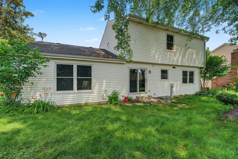 Tiny photo for 5 Keswick Lane, Vernon Hills, IL 60061 (MLS # 12725943)