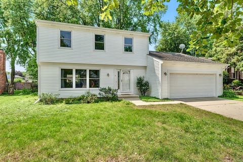 Photo of 5 Keswick Lane, Vernon Hills, IL 60061 (MLS # 12725943)