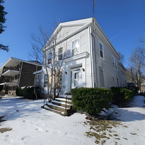 212 S Tryon Street Woodstock IL 60098