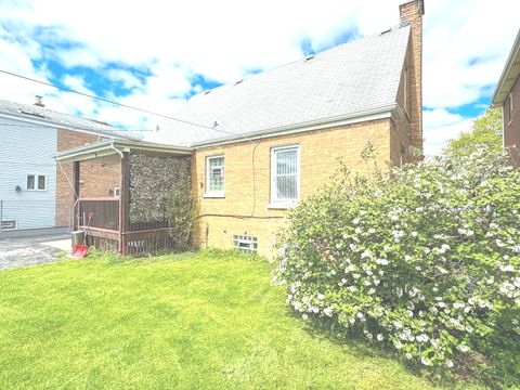 A home in Harwood Heights