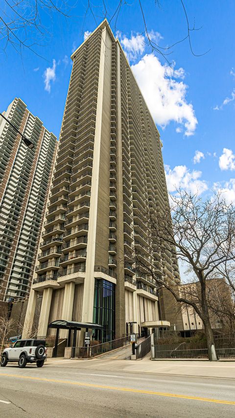 Photo of 6007 N Sheridan Road #34G, Chicago, IL 60660 (MLS # 12611139)