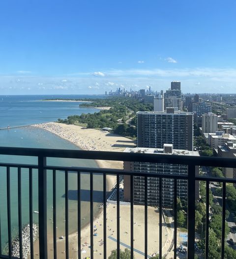 Tiny photo for 6007 N Sheridan Road #34G, Chicago, IL 60660 (MLS # 12611139)