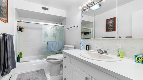 Tiny photo for 6007 N Sheridan Road #34G, Chicago, IL 60660 (MLS # 12611139)