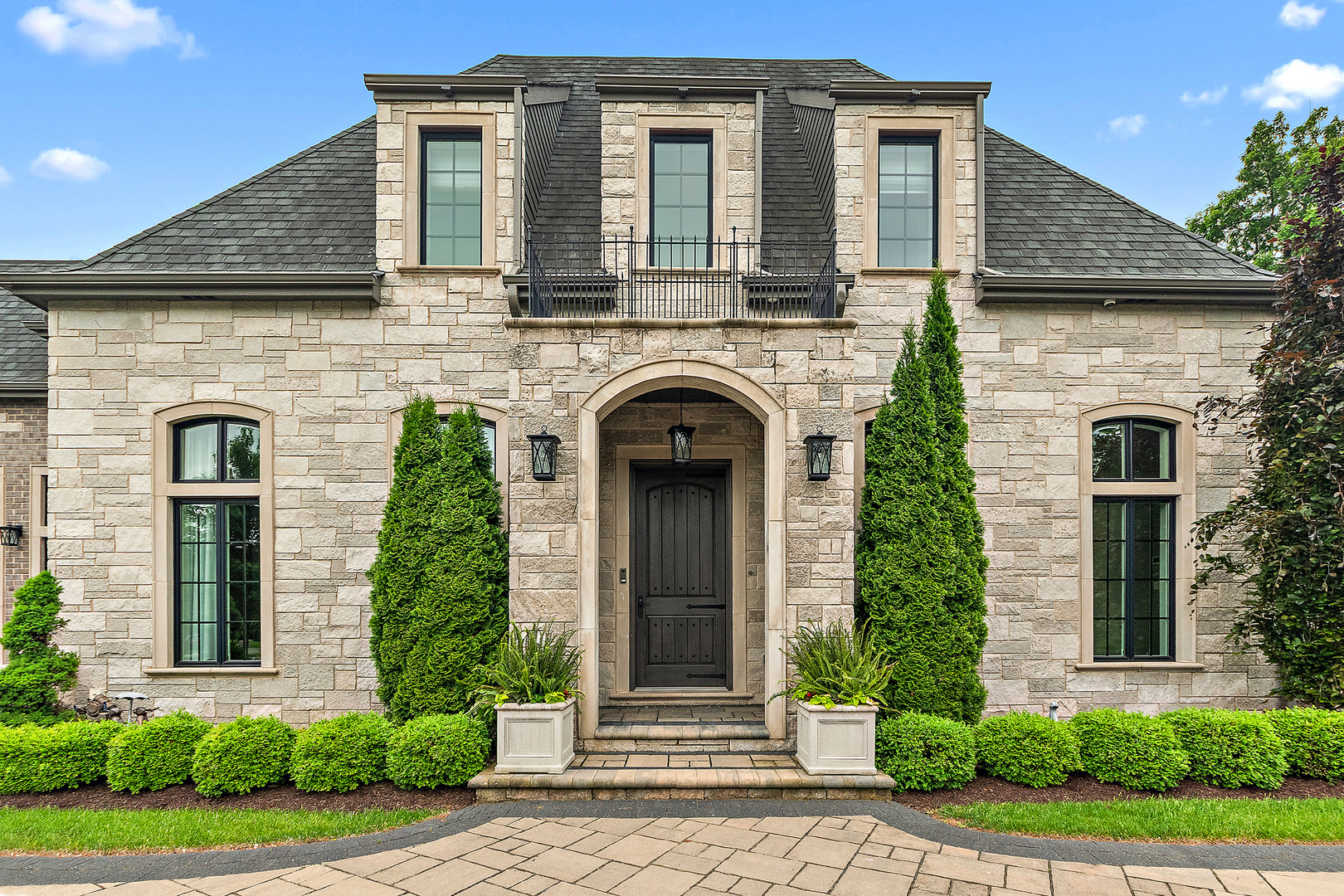 15w181 87th Street