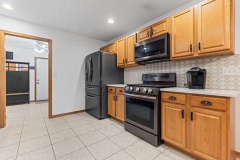 Tiny photo for 6472 Corinas Curve, Rockford, IL 61103 (MLS # 12491997)