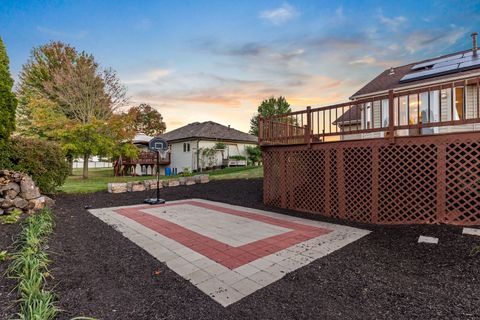Tiny photo for 6472 Corinas Curve, Rockford, IL 61103 (MLS # 12491997)