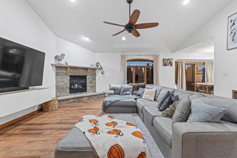 Tiny photo for 6472 Corinas Curve, Rockford, IL 61103 (MLS # 12491997)