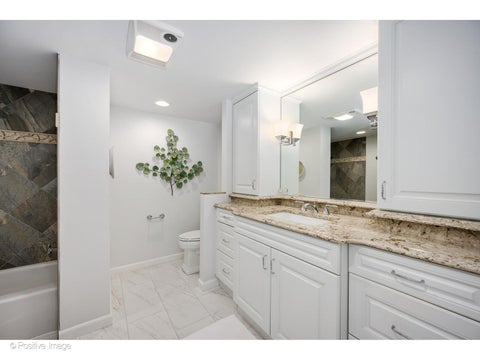 Tiny photo for 105 E Laurel Avenue #103, Lake Forest, IL 60045 (MLS # 12719148)