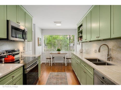 Tiny photo for 105 E Laurel Avenue #103, Lake Forest, IL 60045 (MLS # 12719148)