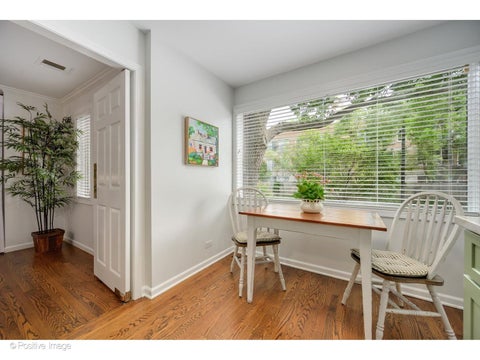Tiny photo for 105 E Laurel Avenue #103, Lake Forest, IL 60045 (MLS # 12719148)