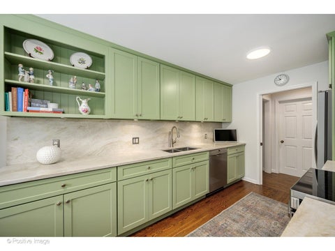 Tiny photo for 105 E Laurel Avenue #103, Lake Forest, IL 60045 (MLS # 12719148)
