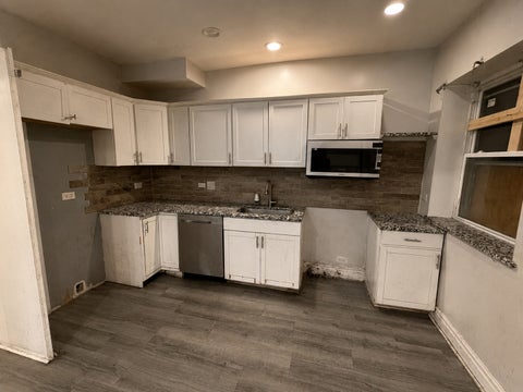 Tiny photo for 7921 S RIDGELAND Avenue, Chicago, IL 60617 (MLS # 12721876)