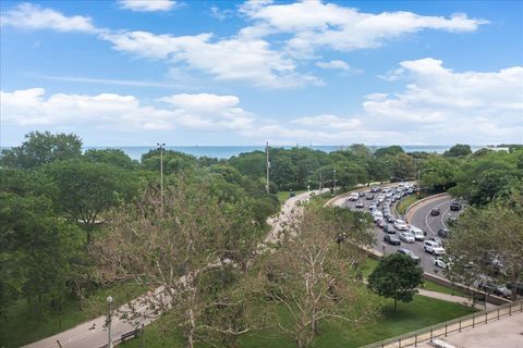 Tiny photo for 5701 N Sheridan Road #7G, Chicago, IL 60660 (MLS # 12683130)