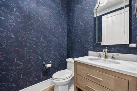 Tiny photo for 727 N McKinley Road #100, Lake Forest, IL 60045 (MLS # 12644708)