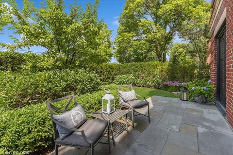 Tiny photo for 727 N McKinley Road #100, Lake Forest, IL 60045 (MLS # 12644708)