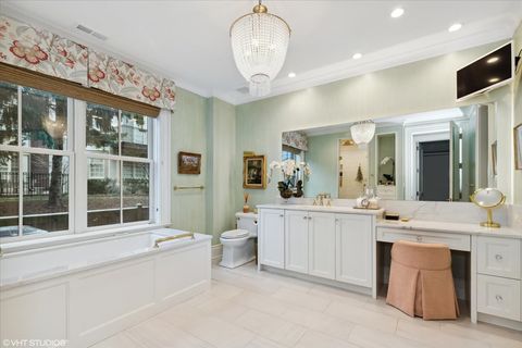 Tiny photo for 727 N McKinley Road #100, Lake Forest, IL 60045 (MLS # 12644708)
