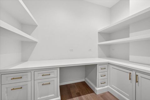 Tiny photo for 727 N McKinley Road #100, Lake Forest, IL 60045 (MLS # 12644708)