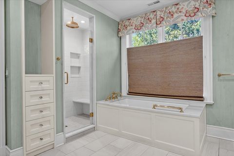 Tiny photo for 727 N McKinley Road #100, Lake Forest, IL 60045 (MLS # 12644708)