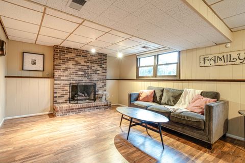 Tiny photo for 125 S Deerpath Drive, Vernon Hills, IL 60061 (MLS # 12628127)