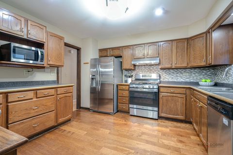 Tiny photo for 125 S Deerpath Drive, Vernon Hills, IL 60061 (MLS # 12628127)
