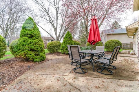 Tiny photo for 125 S Deerpath Drive, Vernon Hills, IL 60061 (MLS # 12628127)