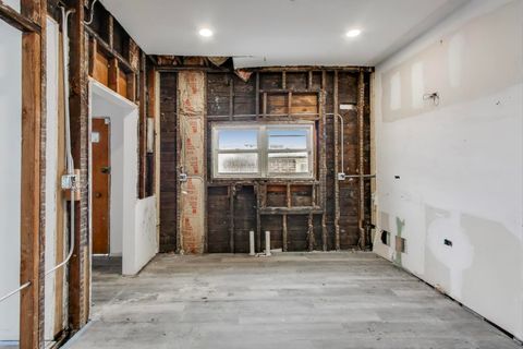 Tiny photo for 405 N Lawler Avenue, Chicago, IL 60644 (MLS # 12528455)