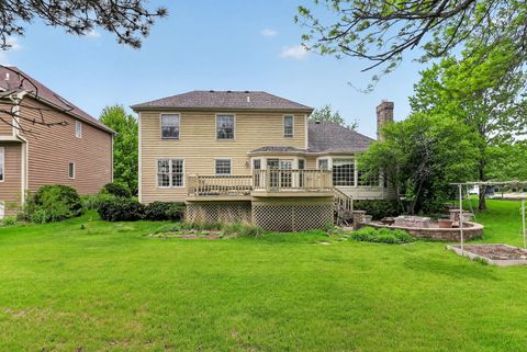 Tiny photo for 26W248 Tuckaway Court, Winfield, IL 60190 (MLS # 12585368)