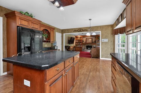 Tiny photo for 26W248 Tuckaway Court, Winfield, IL 60190 (MLS # 12585368)