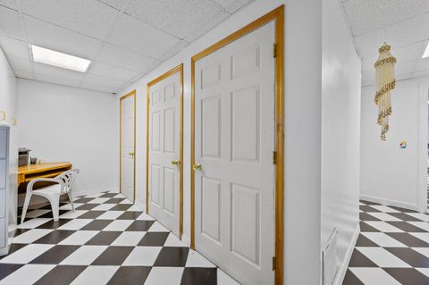 Tiny photo for 28951 Forest Lake Lane, Libertyville, IL 60048 (MLS # 12546303)