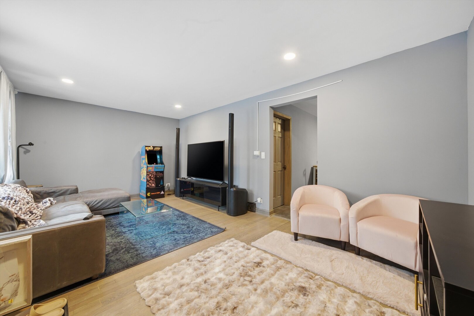 4449 S Kedvale Avenue